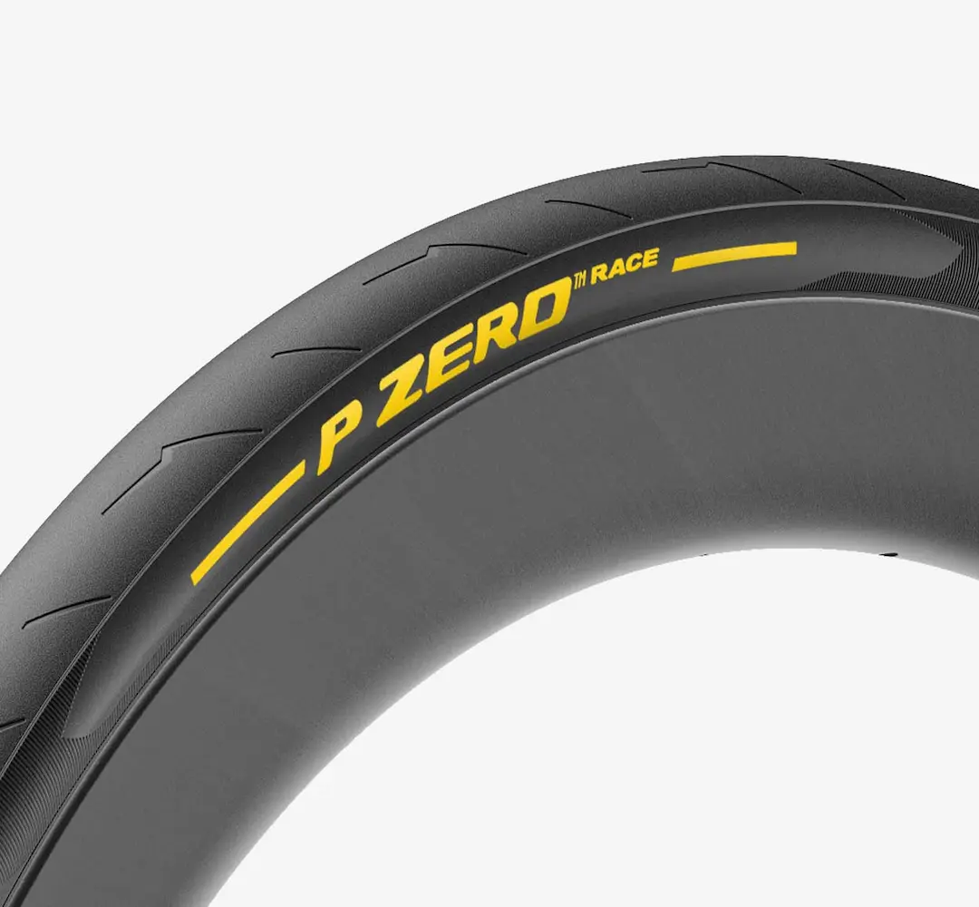 Külső Pirelli P ZERO™ Race 205gr. 120TPI Defektvédelem: TechBELT SÁRGA FELIRATTAL 26-622 4196300_AGK