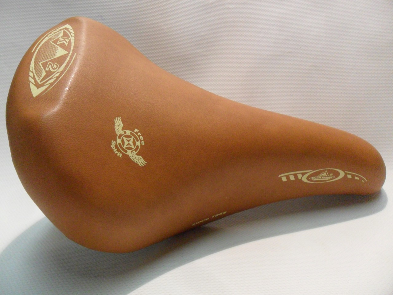 Nyereg Montegrappa K2 XC barna 285x160mm 485g XCK2_ANYE