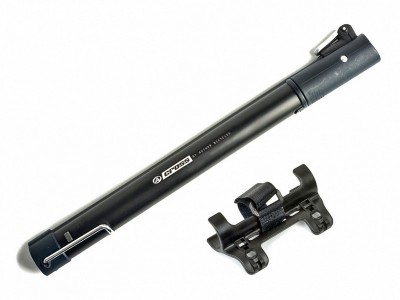 Kézi pumpa AAP Cross 2 fekete - AUTHOR 120 PSI 8.3 bar A18101046_TPUM