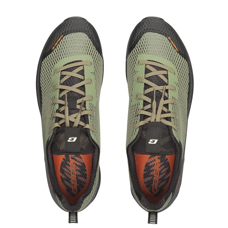 Cipő Gaerne túracipő G.IZAR 4811-013 fűzős zsályazöld/narancs EU-43 JP-27 (All Terrain) MY26 4811-013-43_CT